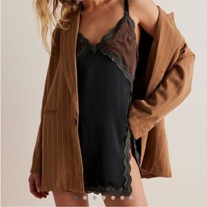 ISO: on the rise mini slip size M or L